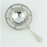 A 938 standard silver and enamelled strainer with wire work decoration 12cm, 42 gramsThe