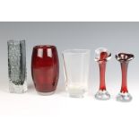 A Whitefriars style grey glass tapered vase 17cm, 2 red spill vases, an ovoid ditto and a square