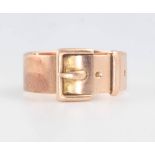 A 9ct yellow gold buckle ring size T, 3.5 grams