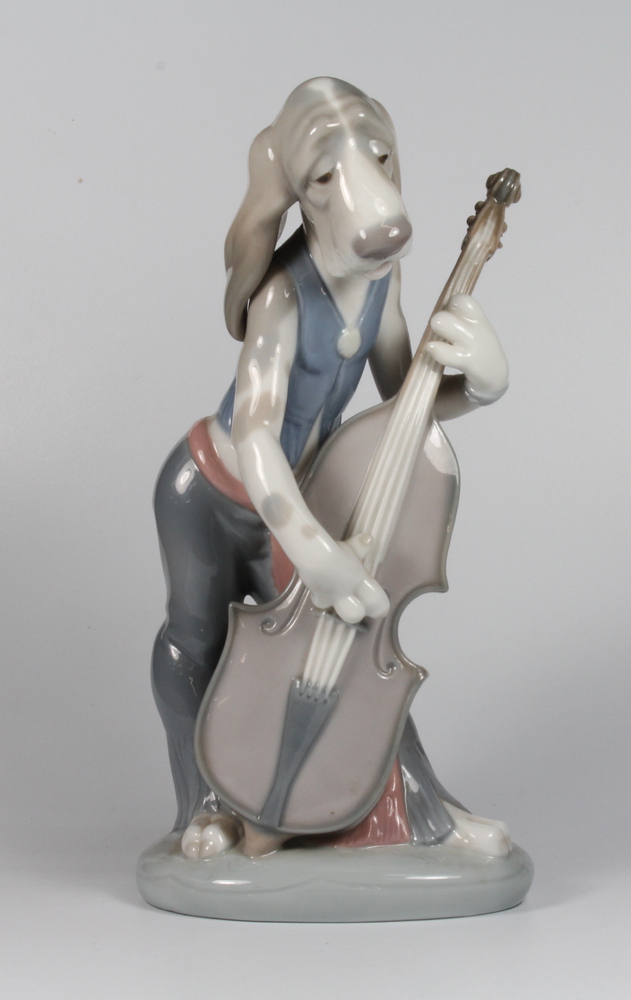 A Lladro 5 piece band of dog musicians 15cm, 20cm, 19cm, 22cm and 22cm - Image 5 of 8