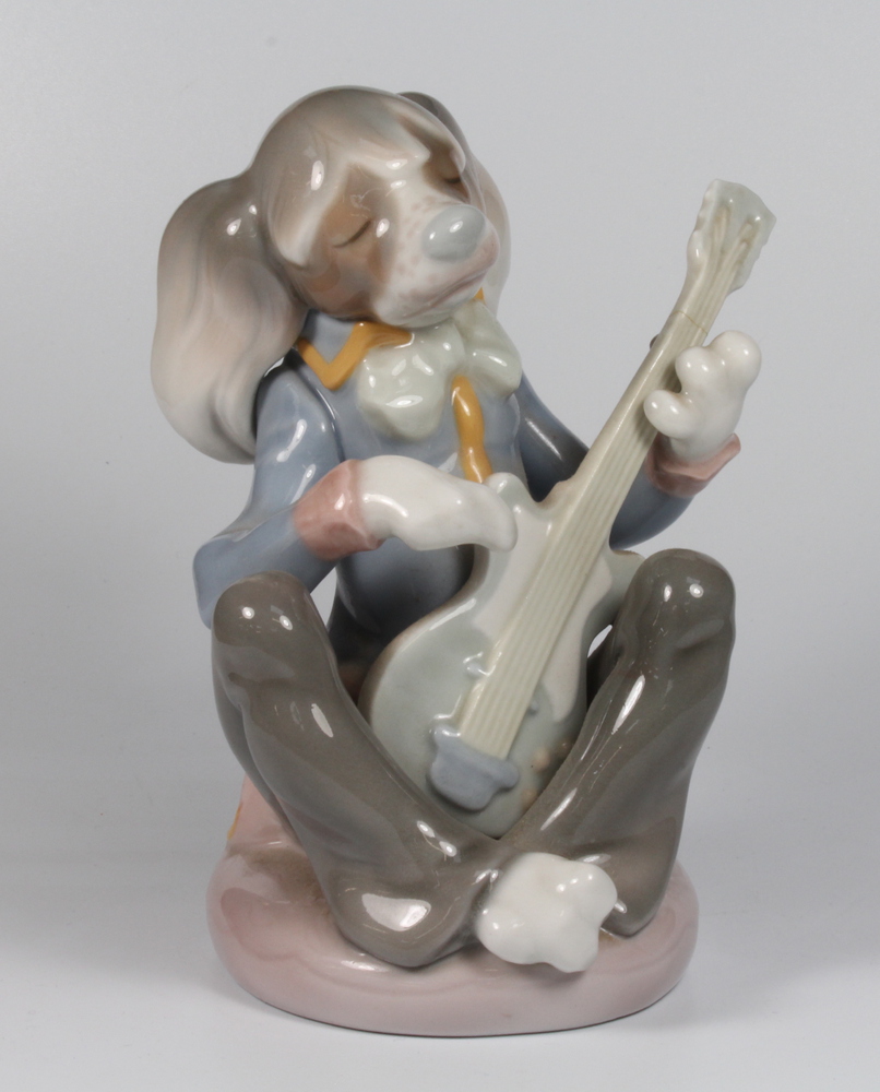 A Lladro 5 piece band of dog musicians 15cm, 20cm, 19cm, 22cm and 22cm - Image 7 of 8