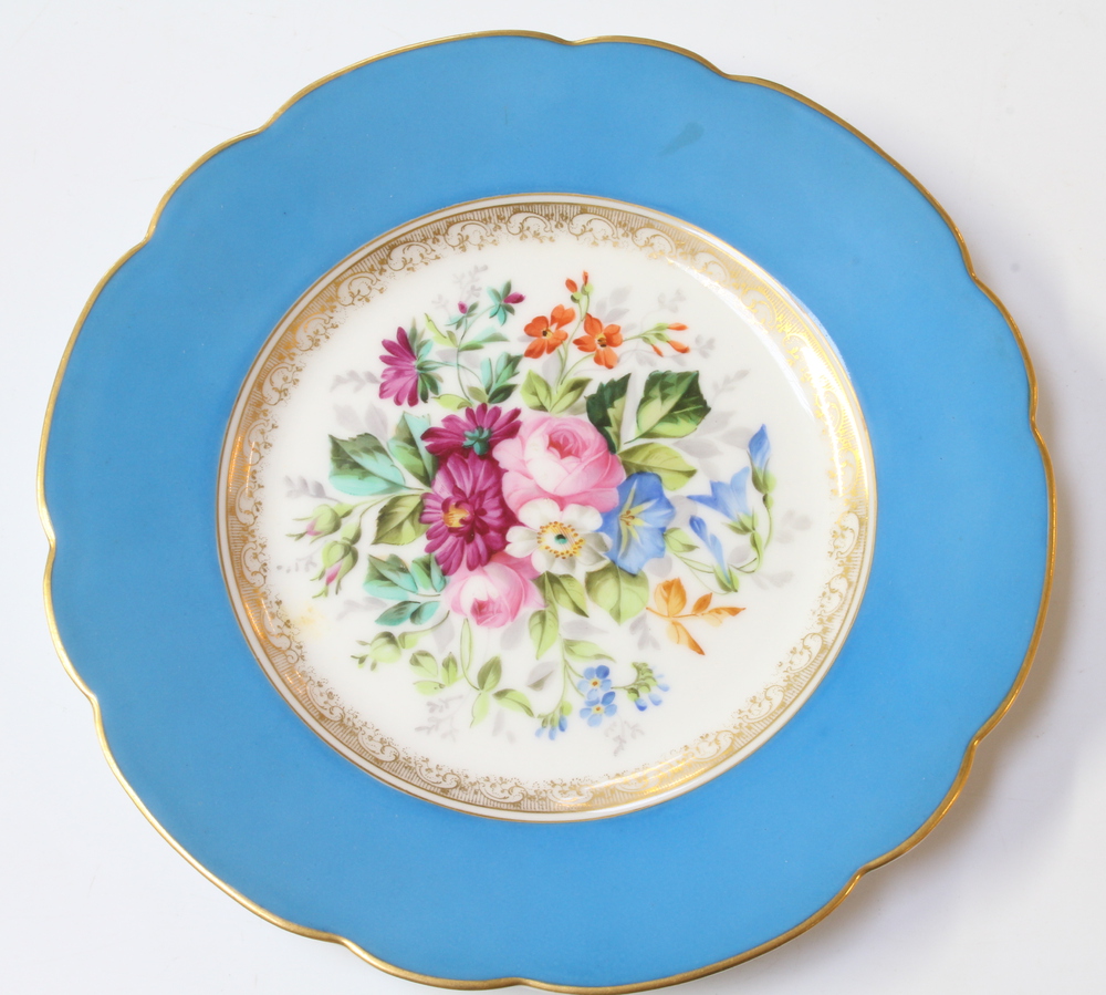 Eleven Continental porcelain dessert plates with blue and gilt borders enclosing spring flowers 21cm - Image 12 of 13