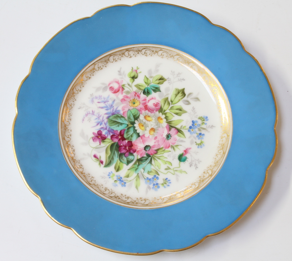 Eleven Continental porcelain dessert plates with blue and gilt borders enclosing spring flowers 21cm - Image 10 of 13