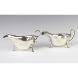 A near pair of silver sauce boats, Sheffield 1918 and 1937, 197 grams