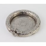 An Egyptian silver bowl with geometric decoration 13cm, 193 grams