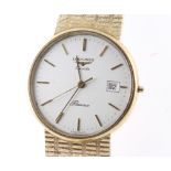 A gentleman's 9ct yellow gold Longines quartz Presence calendar wristwatch, gross 51 grams (no