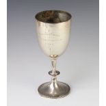 An Edwardian silver presentation trophy cup, London 1904, 360 grams