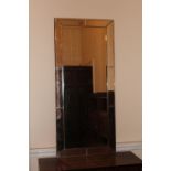 COMPARTMENTED WALL MIRROR