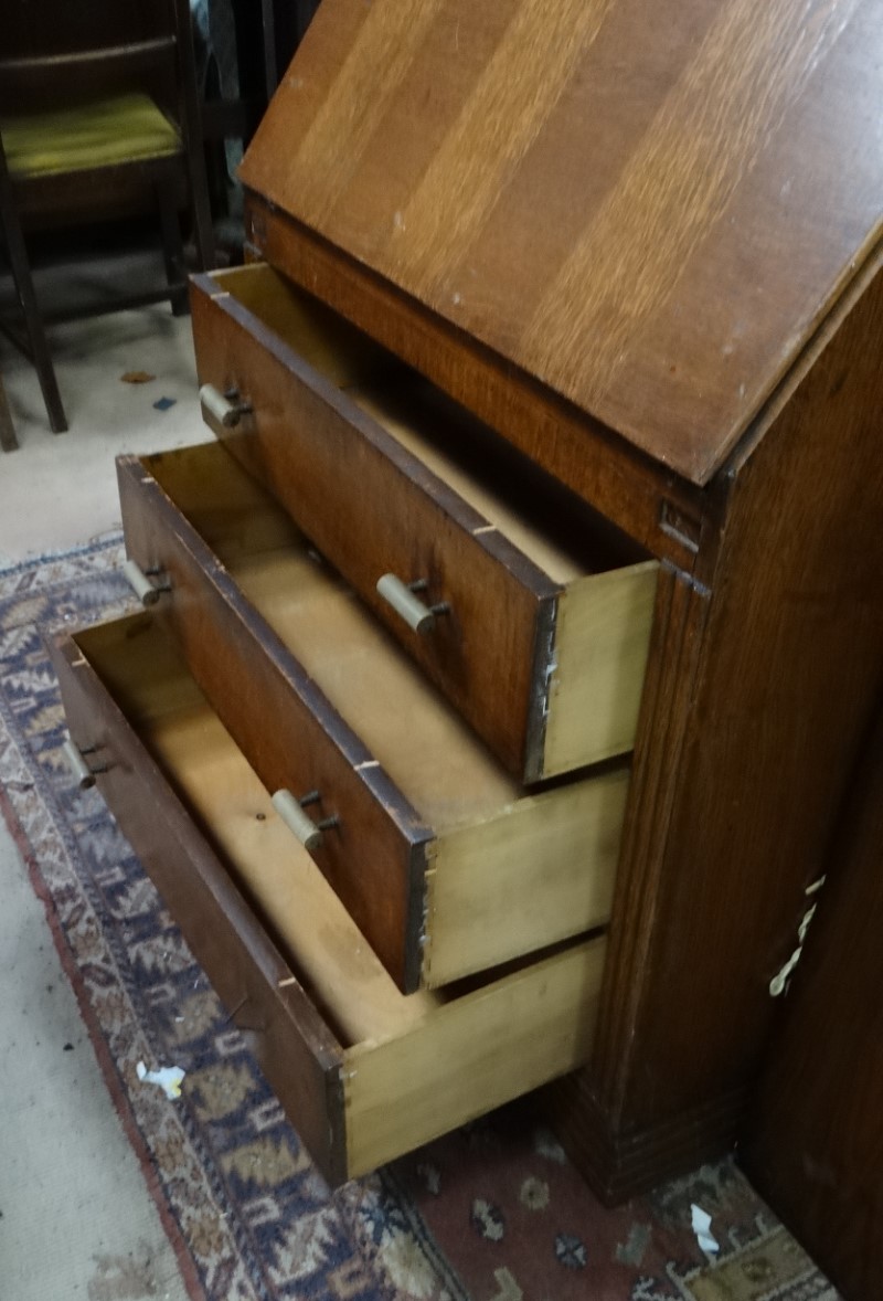 1930/40s bureau bookcase CONDITION: Please Note - we do not make reference to the - Image 5 of 6