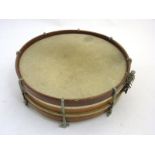 Musical Instruments : An early-to-mid 20thC snare drum,
