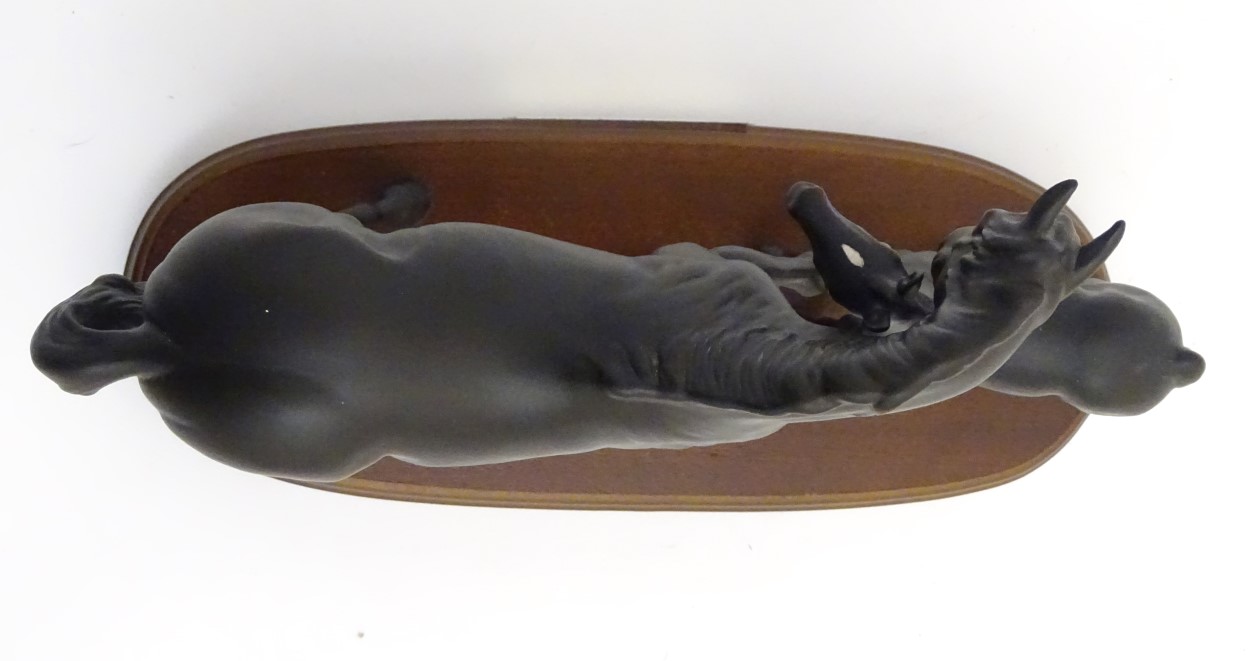 A Royal Doulton 'Black Beauty and Foal' equestrian group on a wooden plinth. Approx. - Image 6 of 7