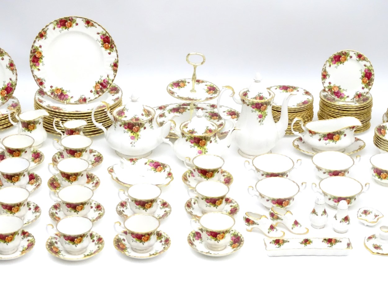 A large quantity of Royal Albert dinner wares in 'Old Country Roses', to include plates, teapots, - Image 5 of 14