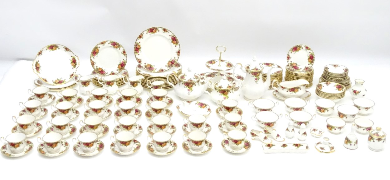 A large quantity of Royal Albert dinner wares in 'Old Country Roses', to include plates, teapots, - Image 3 of 14