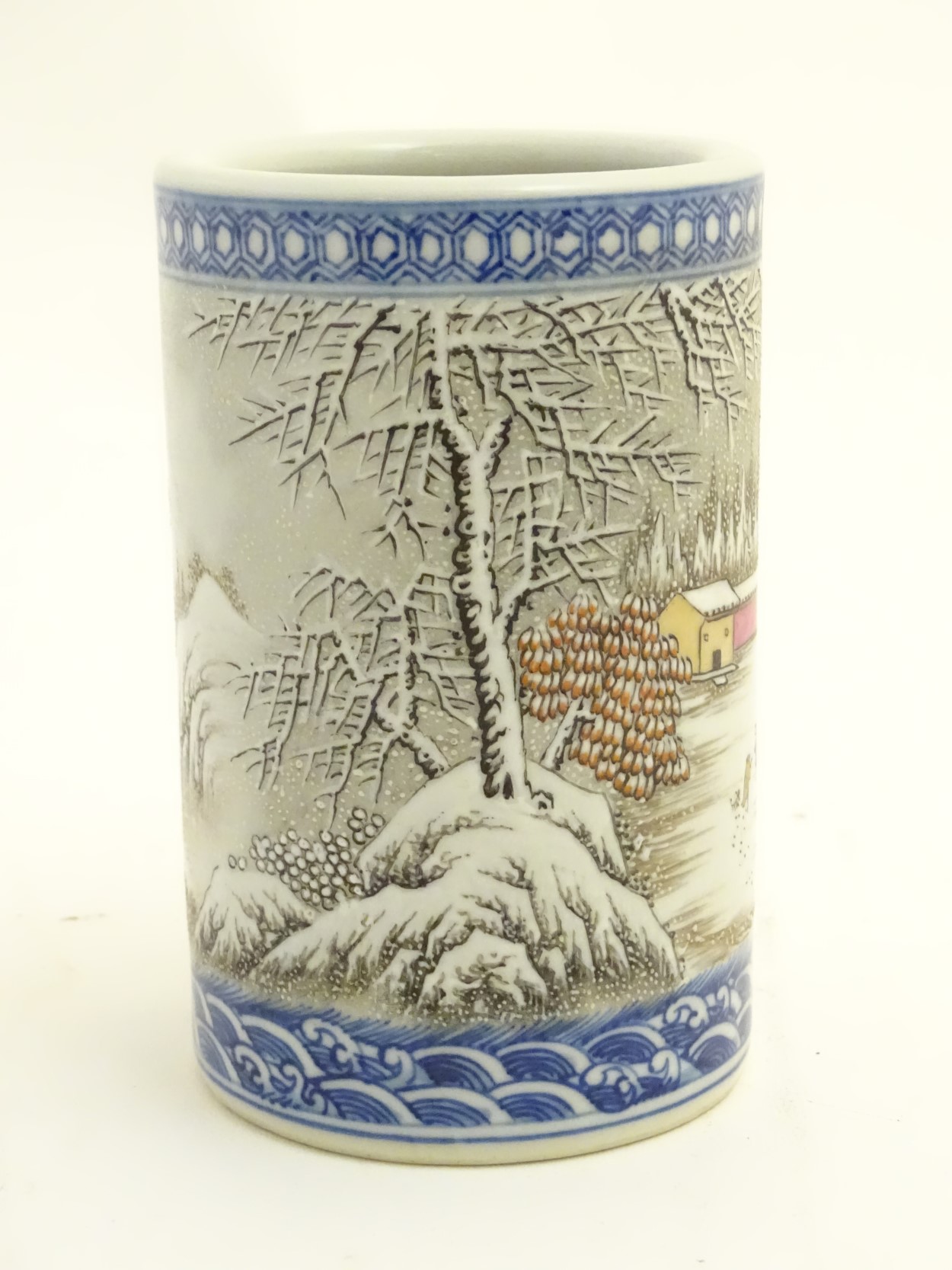 A Chinese famille rose brush pot depicting a winter/snowy landscape, - Image 5 of 6