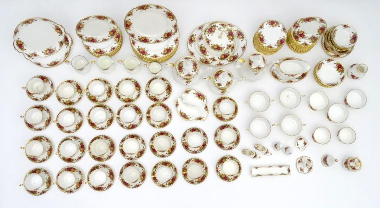 A large quantity of Royal Albert dinner wares in 'Old Country Roses', to include plates, teapots, - Image 14 of 14