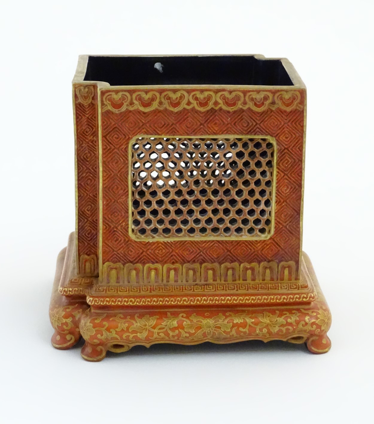 A Chinese burnt orange brush pot with reticulated panels framed by incised meander / Greek key fret - Image 5 of 7