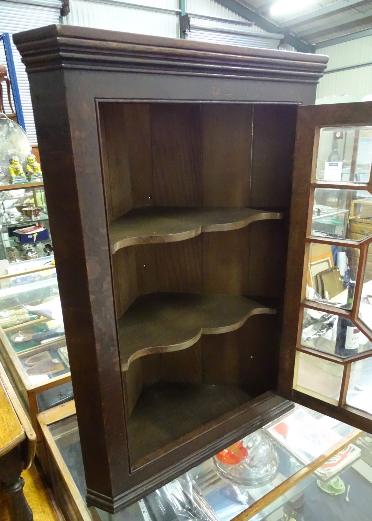 A Georgian oak glazed corner cabinet with 2 shelves CONDITION: Please Note - we do - Image 2 of 3