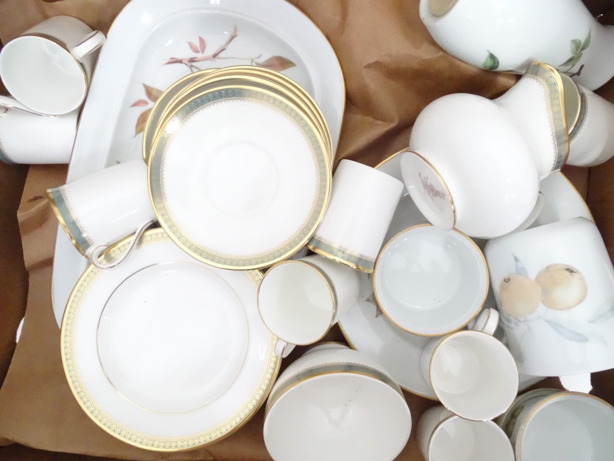 Assorted ceramics to include a Royal Doulton Clarendon pattern part coffee set, etc. - Image 2 of 5