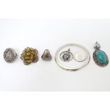 Assorted jewellery etc including a silver bangle bracelet, pendant, ring etc.