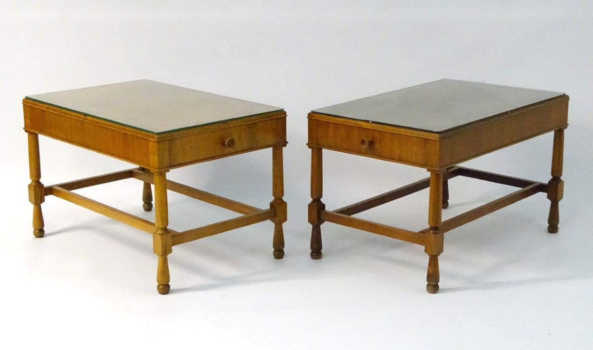 Vintage Retro: a pair of mid century walnut end tables with Teak lining, - Image 3 of 12