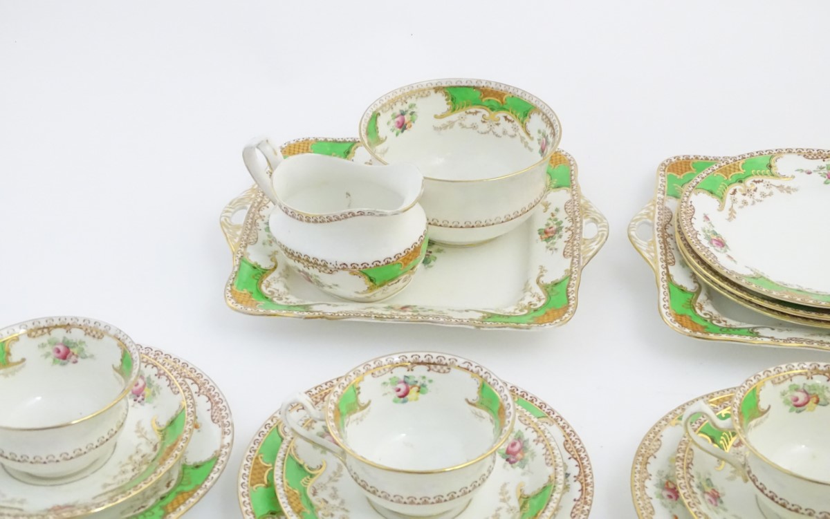 A quantity of Fenton tea wares in the pattern Kenmare, to include cups and saucers, side plates, - Image 6 of 10