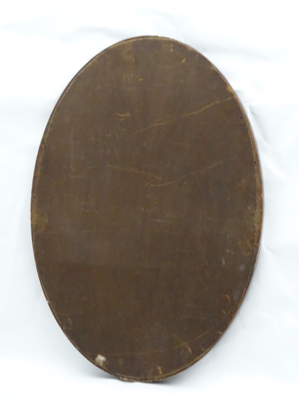 A mid 20thC oval bevelled mirror with crossbanded detailing to the frame. - Image 7 of 10