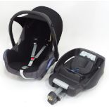 Childs car seat and isofix base CONDITION: Please Note - we do not make reference