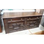 An oak lowboy/small cupboard CONDITION: Please Note - we do not make reference to