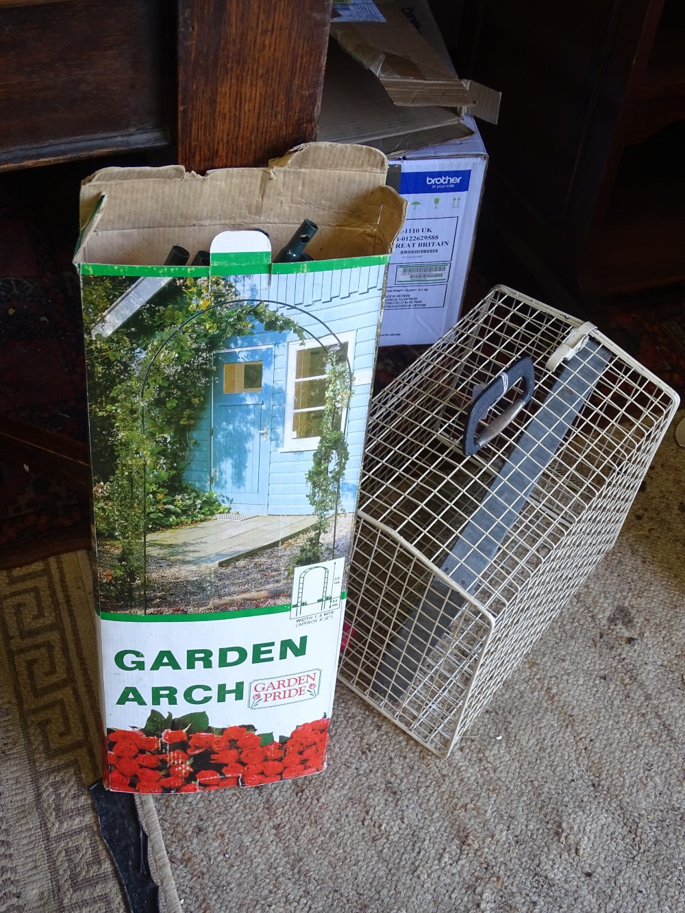 A boxed garden arch, - Image 3 of 4