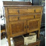 A 1930s/40s oak washstand CONDITION: Please Note - we do not make reference to the