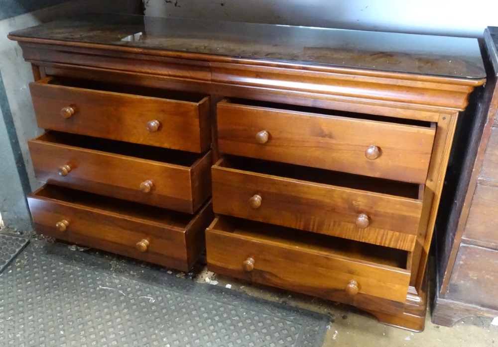 A 20thC Willis and Gambier sideboard/chest of drawers CONDITION: Please Note - we - Image 2 of 2