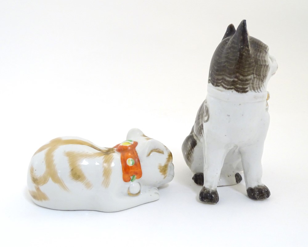 Two ceramic models of cats, one seated, one recumbent. Height of the seated model: approx. - Image 2 of 7