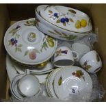 A quantity of Royal Worcester,