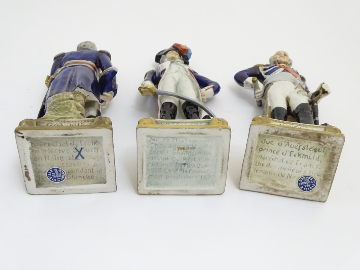 A group of six French ceramic Napoleonic military figures with various attributes and poses, - Bild 2 aus 8