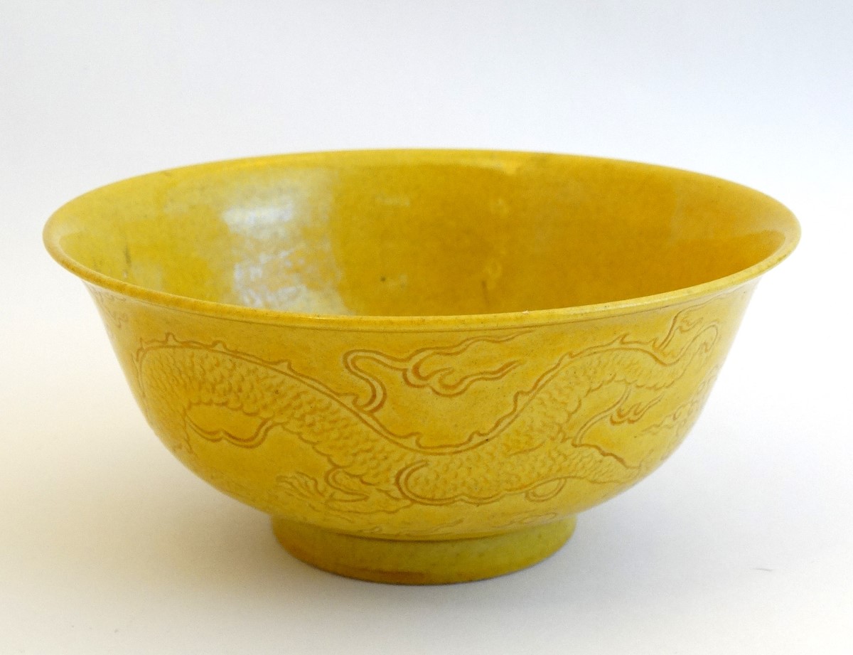 A Chinese Imperial yellow glazed, incised dragon bowl , decorated with 5 clawed dragon and phoenix , - Image 7 of 7