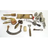 Kitchenalia : Assorted Vintage kitchenalia to include a Victorian herb chopper,