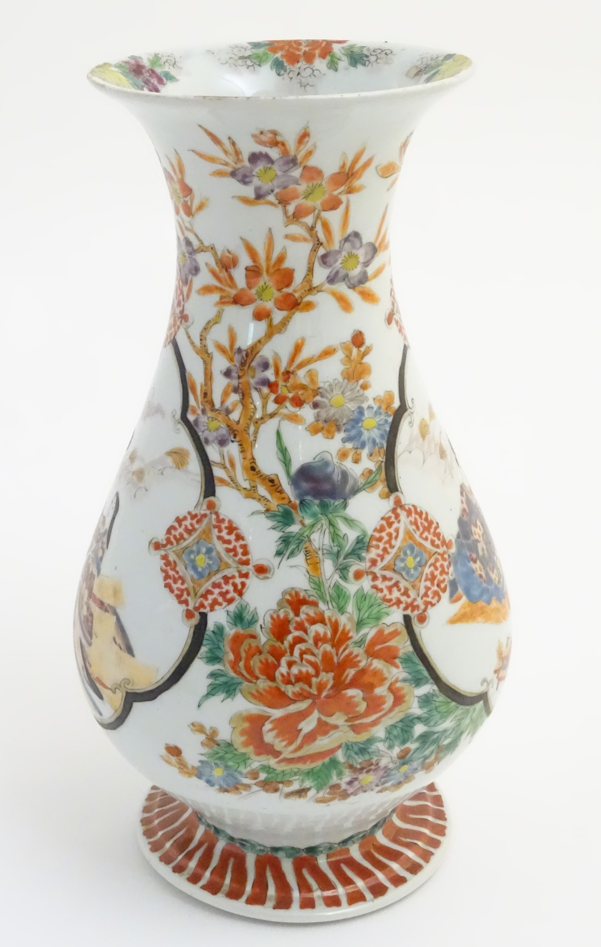 A Japanese baluster vase with a flared foot and rim, - Image 4 of 8