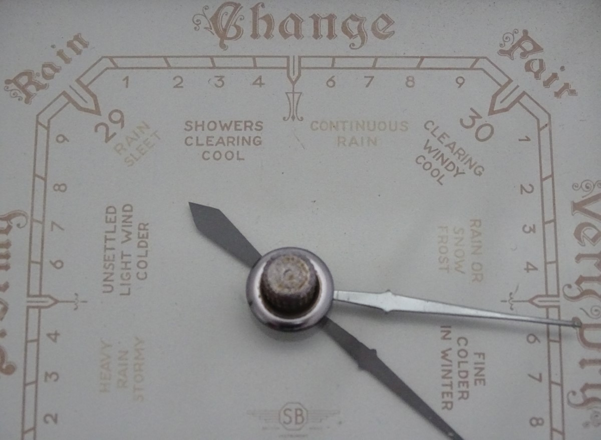 A mid 20thC barometer CONDITION: Please Note - we do not make reference to the - Image 4 of 6