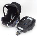 Childs car seat and isofix base CONDITION: Please Note - we do not make reference
