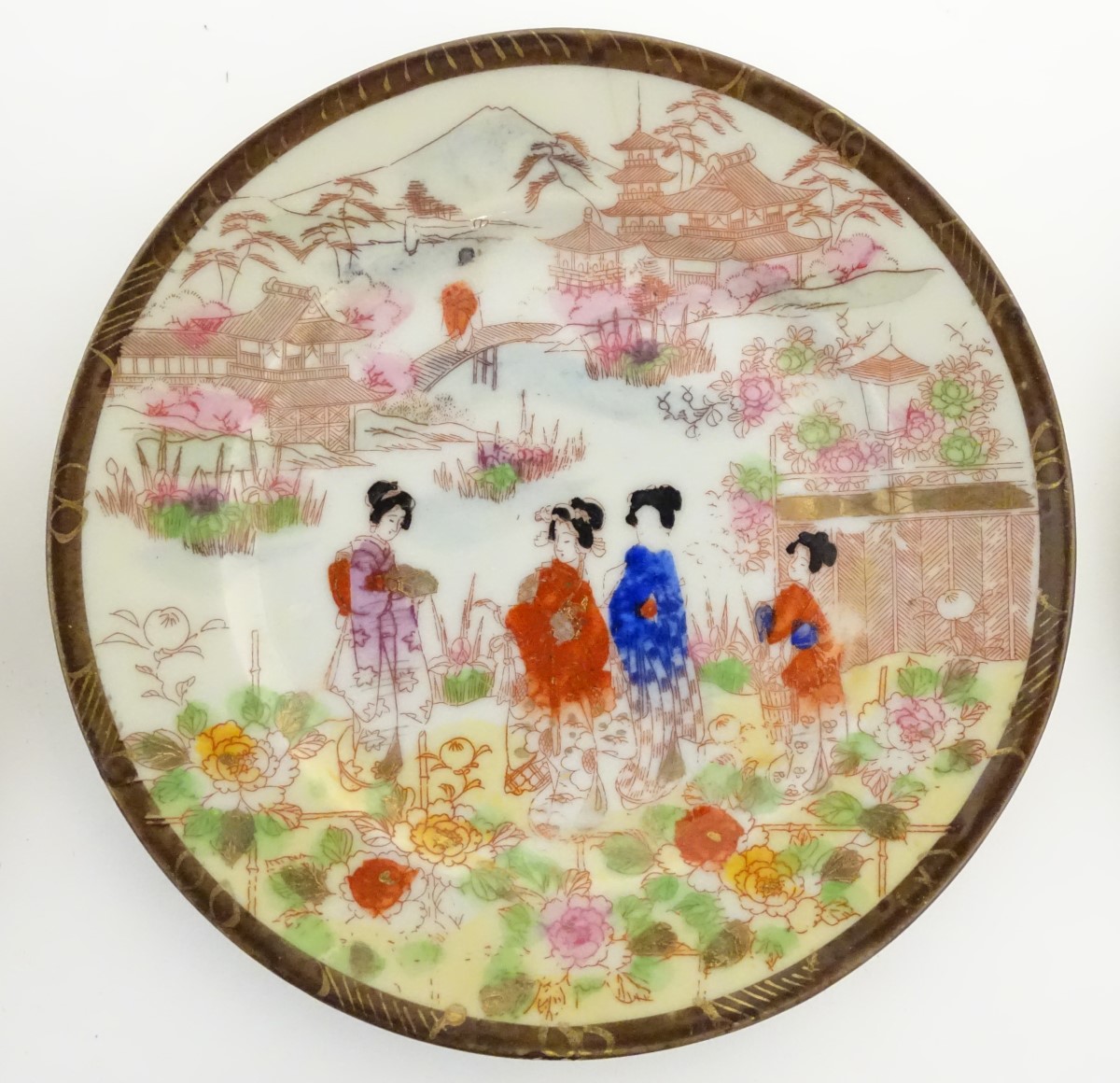 Six Japanese plates depicting figures in traditional dress in an Oriental landscape depicting Mount - Image 7 of 8