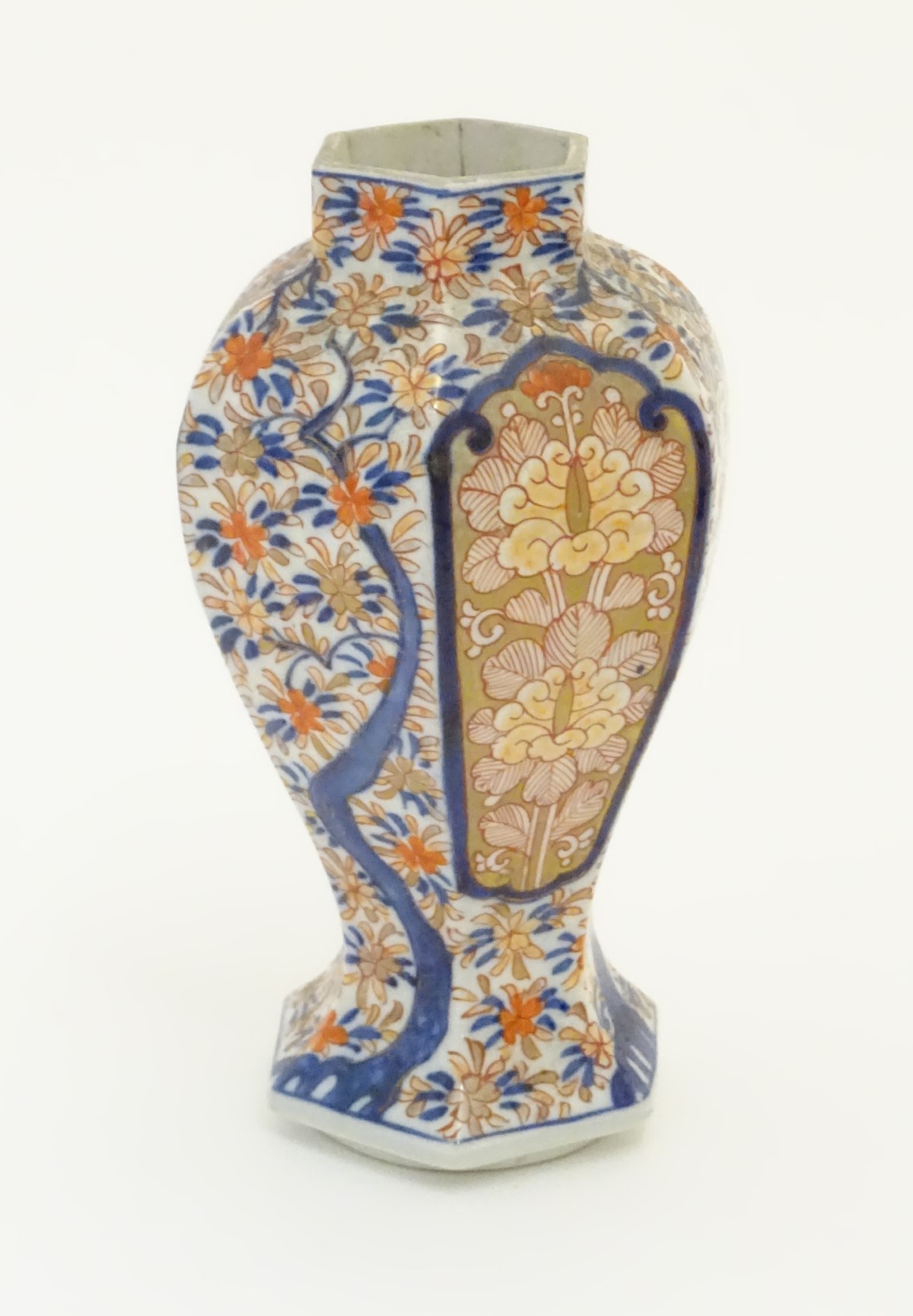 An Imari style hexagonal vase with panelled floral decoration and gilt highlights. 7 1/2" high. - Image 4 of 5