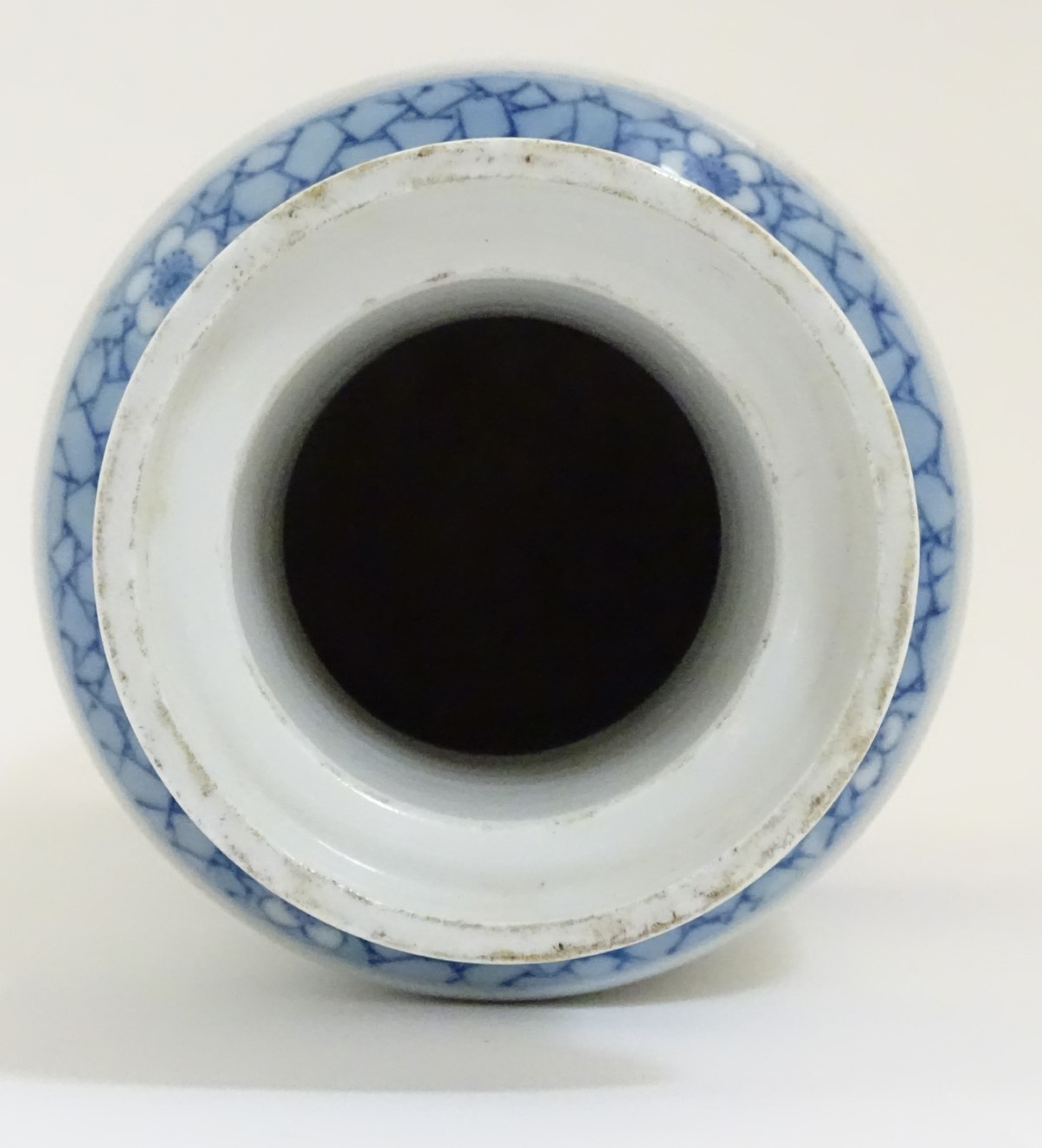 A Chinese blue and white Rouleau vase, - Image 3 of 8