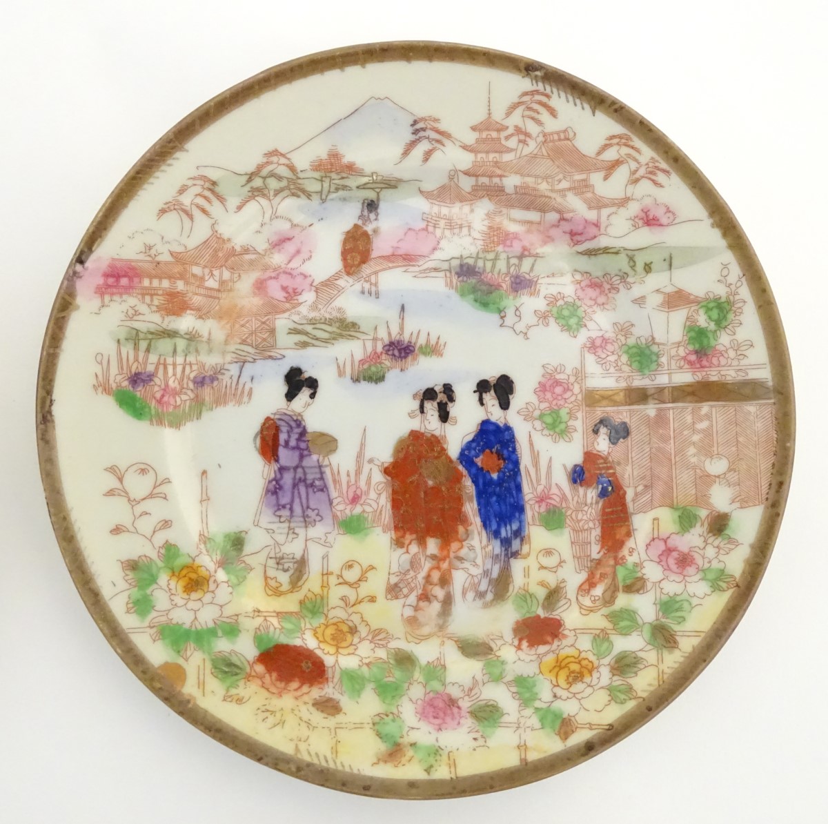 Six Japanese plates depicting figures in traditional dress in an Oriental landscape depicting Mount - Image 8 of 8