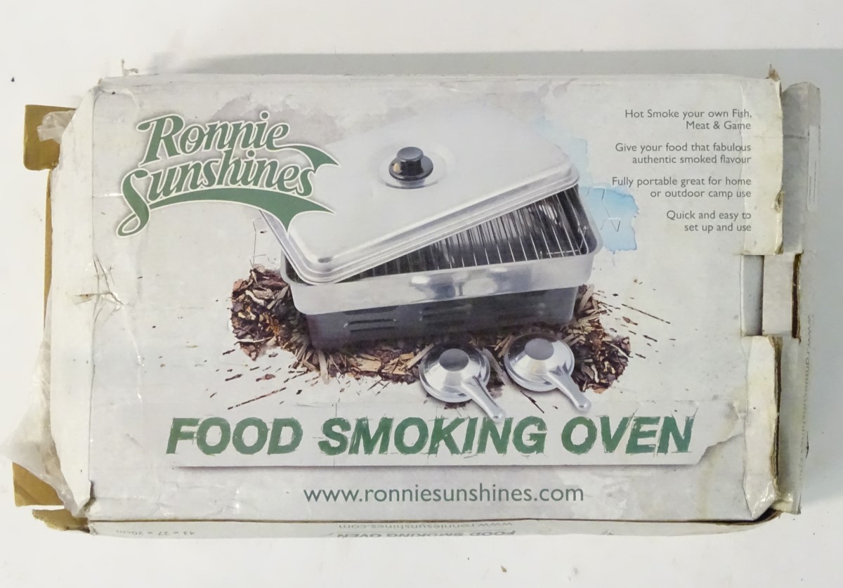 A food smoking oven, Ronnie Sunshines Hot Smoker,