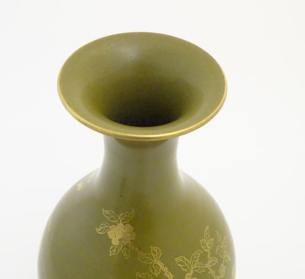 A Chinese tea dust glaze vase with gilt fruit, bat and branch decoration. Character marks under. - Image 7 of 7