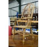 A 20thC Windsor chair CONDITION: Please Note - we do not make reference to the
