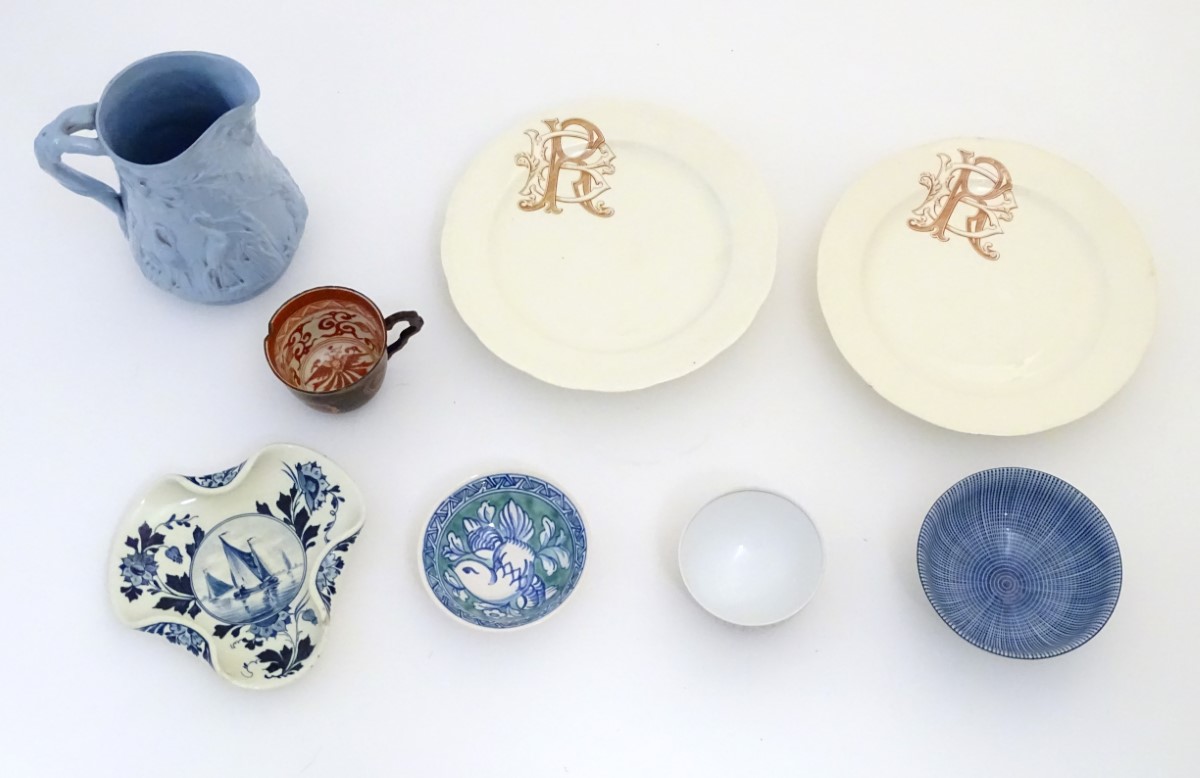 A quantity of ceramic items to include a blue and white Chinese rice bowl, - Image 4 of 13