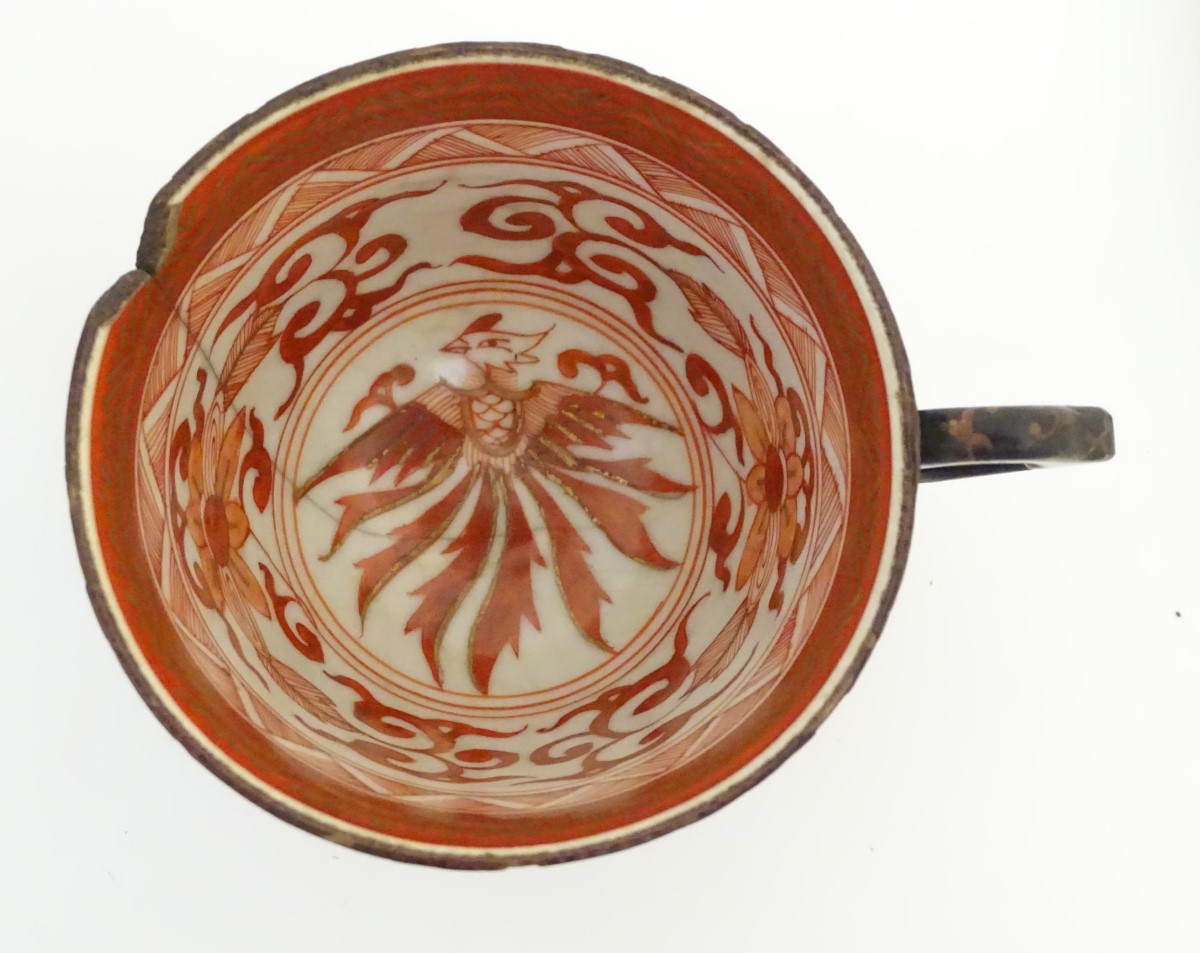 A quantity of ceramic items to include a blue and white Chinese rice bowl, - Image 8 of 13