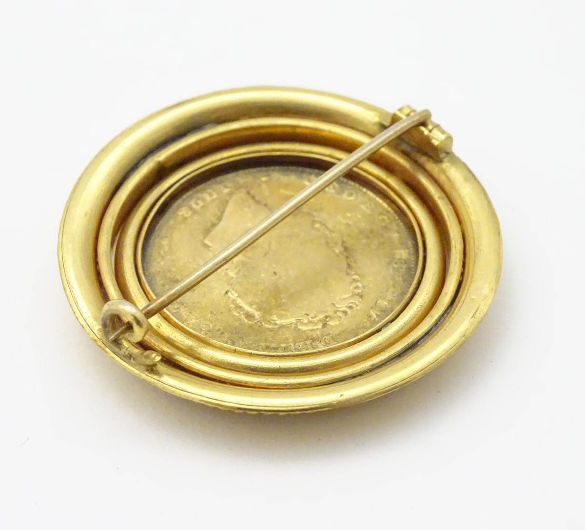 A 19thC brooch set with oval rotating Geo IV 1826 coin with enamelled decoration to one side. - Image 5 of 7