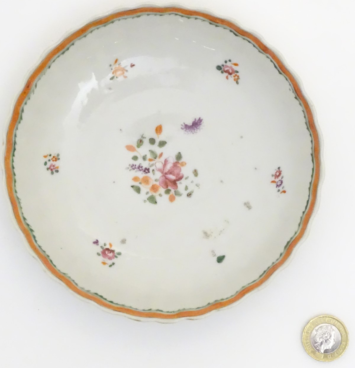 A scallop edge dish with hand painted floral decoration. Approx. 6" diameter. - Image 3 of 8